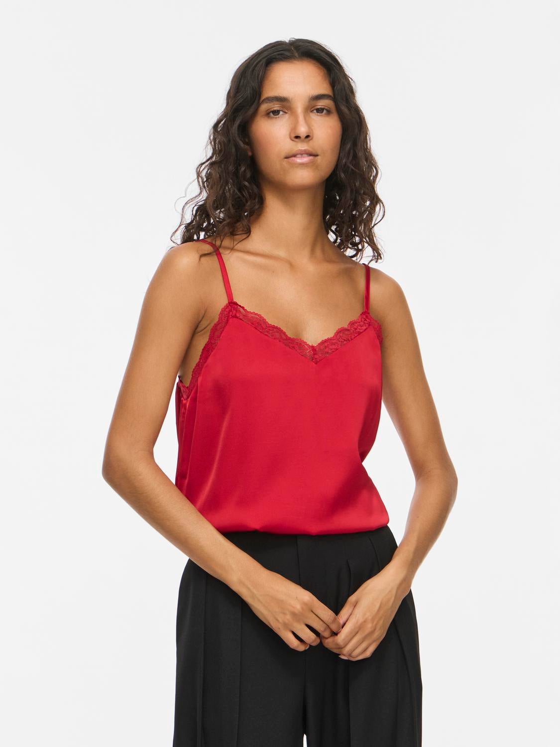 model_shot-front